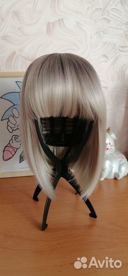 Парик каре блонд с челкой искусственный