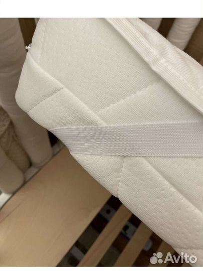 Наматрасник непромокаемый новый