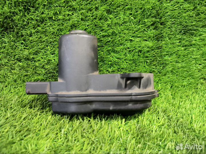 Мотор стояночного тормоза Audi A8 D4 cgwa 2011