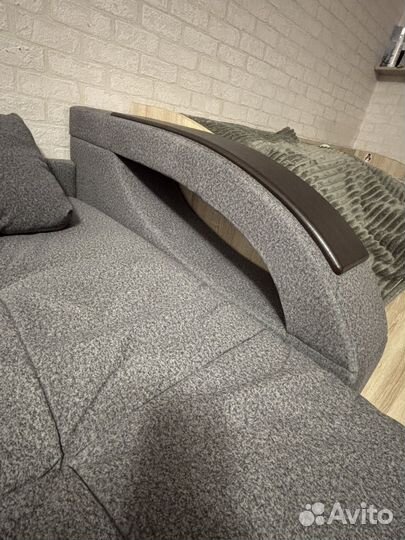 Диван Монреаль