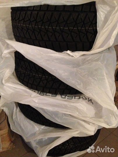 Bridgestone Blizzak DM-V2 285/60 R18 116R