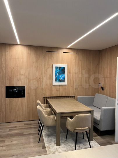 2-к. апартаменты, 70 м², 13/17 эт.