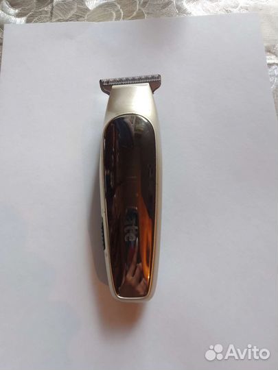 Продам машинку с 4я насадками, вместе с триммером