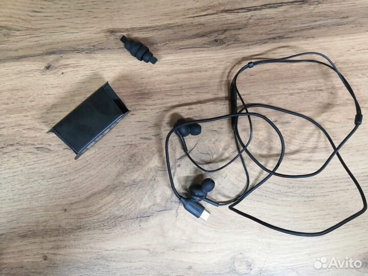 Наушники оригинальные от Samsung s20 ultra