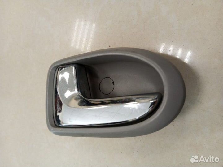 Ручка двери внутренняя задняя левая Mazda Premacy
