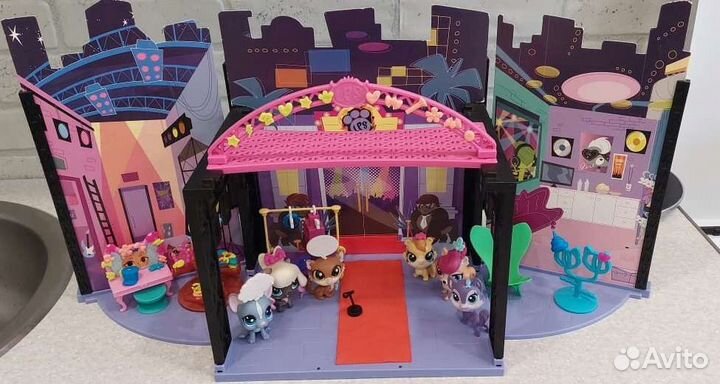 Littlest Pet Shop Сцена