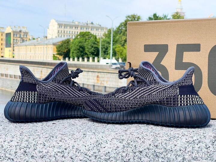 Кроссовки Adidas Yeezy Boost 350 V2