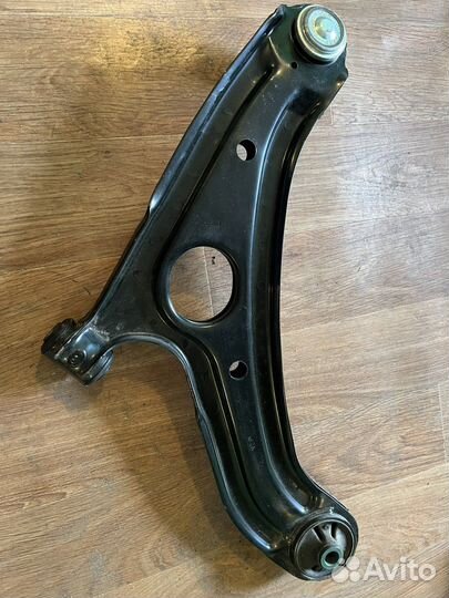 Рычаг подвески передний правый hyundai getz
