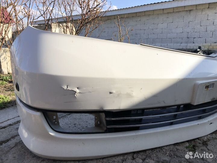 Бампер на honda elysion