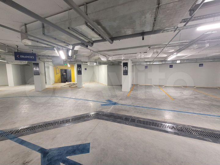 Машиноместо, 13 м²