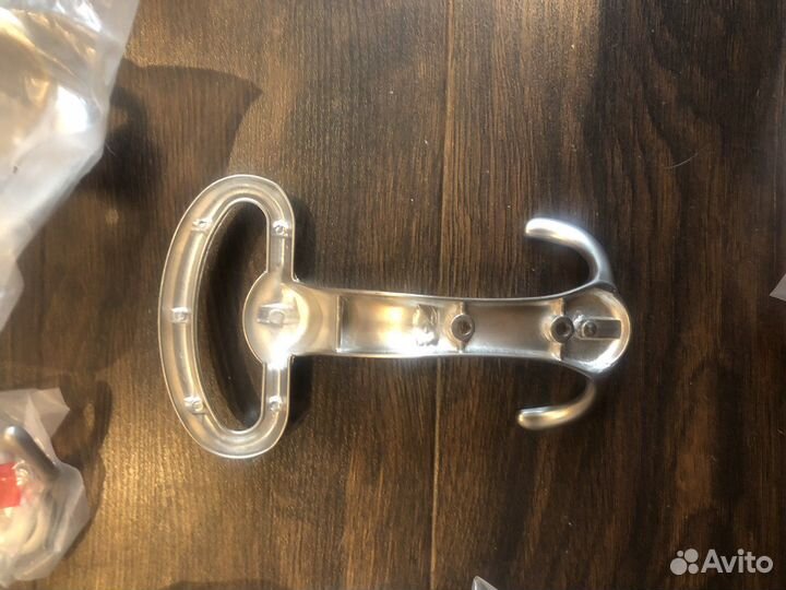 Крючки для мебели