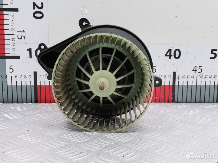 Моторчик печки для Peugeot-Citroen Xsara 6441J6