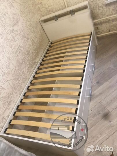 Кровать односпальная