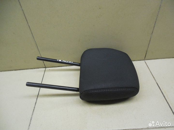 Подголовник Duster 2012