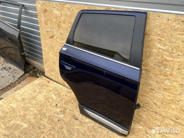 Дверь задняя правая Mitsubishi Outlander 3