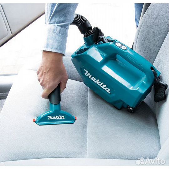 Аккумуляторный пылесос Makita CL121DZ