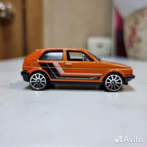 Volkswagen Golf MK2 Then and now Hot Wheels 1:64