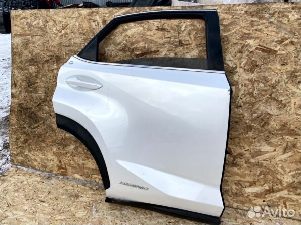 Задняя правая дверь Lexus NX 2014-2022