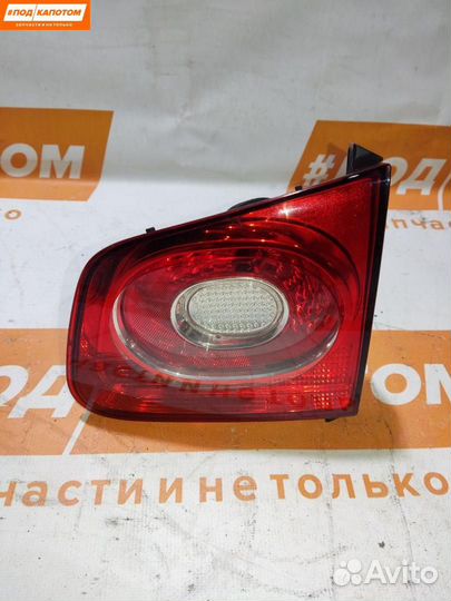 Фонарь крышки багажника правый Volkswagen Tiguan