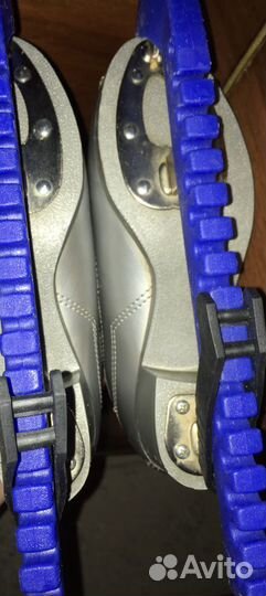 Коньки фигурные Nicole