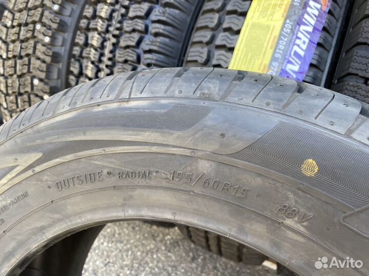 Viatti Strada Asimmetrico V-130 195/60 R15 88V