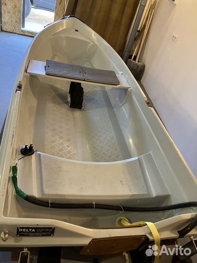 Лодка Дельта 300 с плм Тохацу 3,5