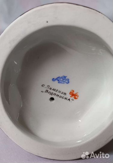 Статуэтки лфз Водоноска, С разбитым кувшином