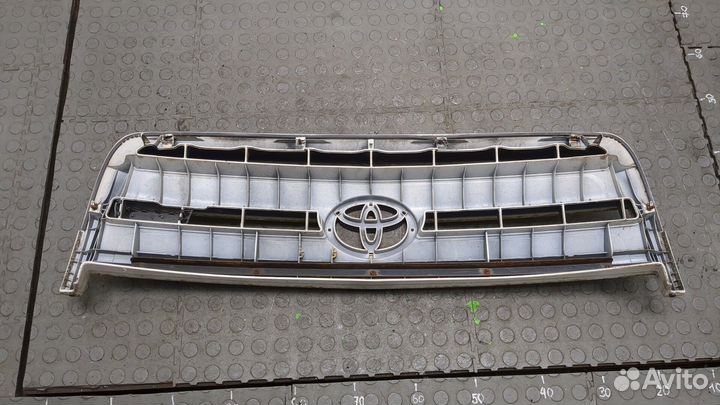 Решетка радиатора Toyota Tundra, 2004