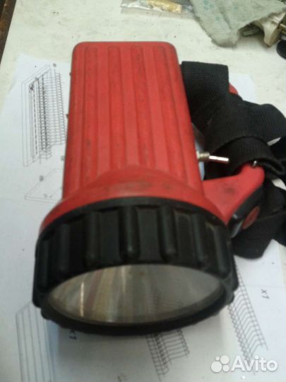 Фонарик светодиодный аккумуляторный