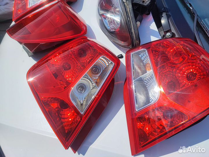 Задние фонари на Daewoo Gentra Ravon Lacetti