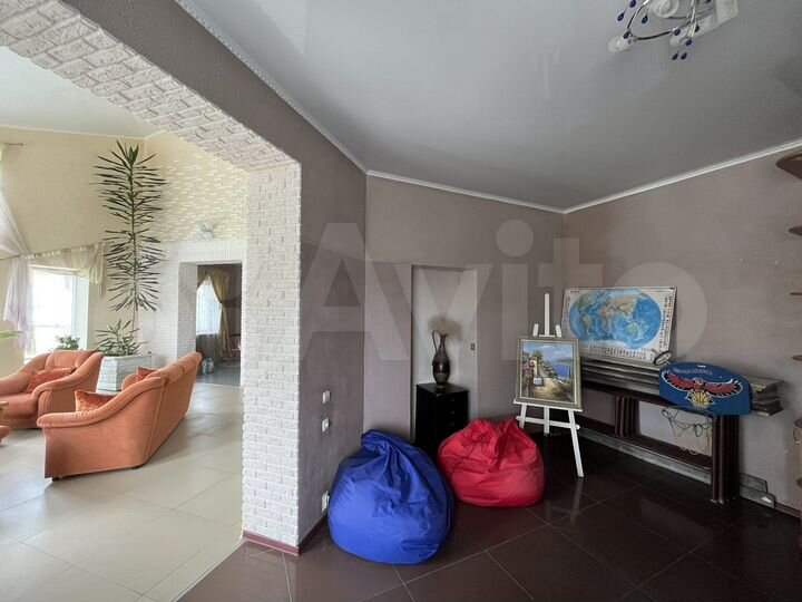 Дом 235 м² на участке 15 сот.