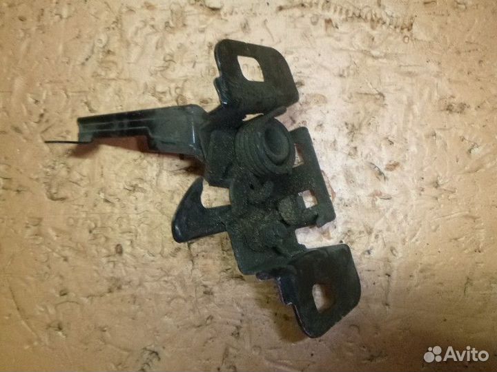 Замок капота chevrolet cruze 2009