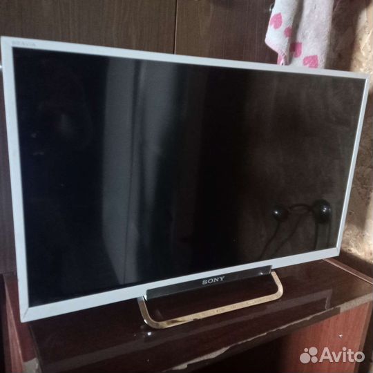 Запчасти sony KDL24W605A разбит
