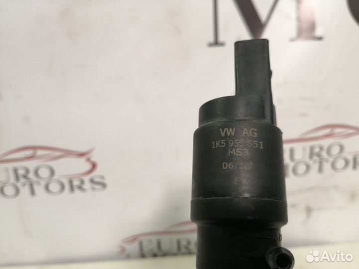 Насос омывателя Volkswagen Jetta