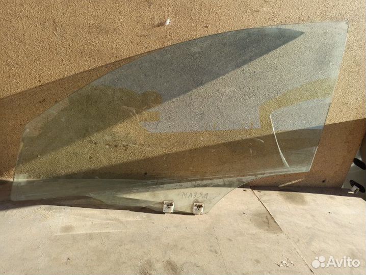 Стекло переднее левое Mazda 3 BK 2002-2009