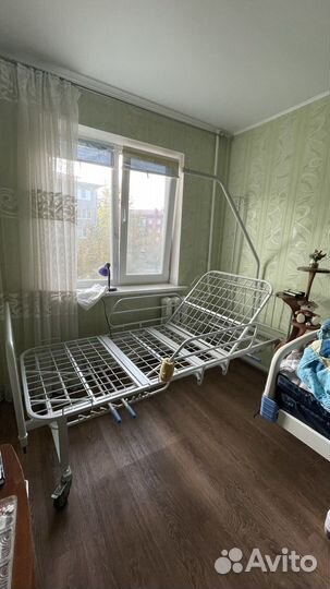 Медицинская кровать для лежачих больных