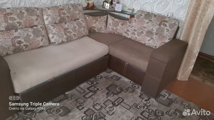 Угловой диван бу