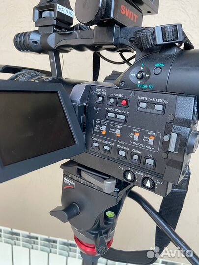 Видеокамера Panasonic AG-DVX100B
