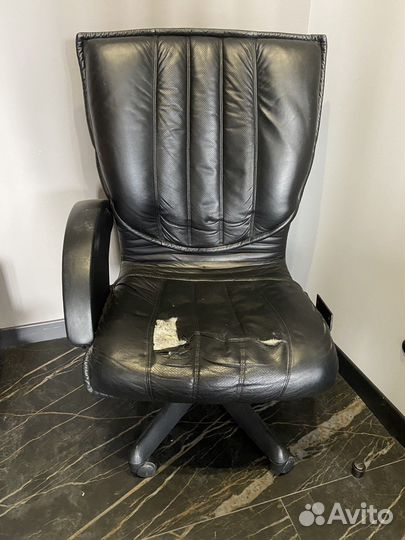Кресло руководительское Б/У