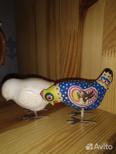 Заводные игрушки курица цыпленок