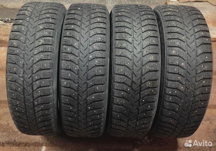 Bridgestone Ice Cruiser 5000 225/65 R17 102T