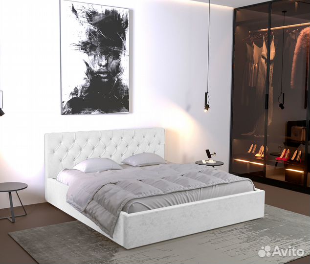 Кровать с мягким изголовьем