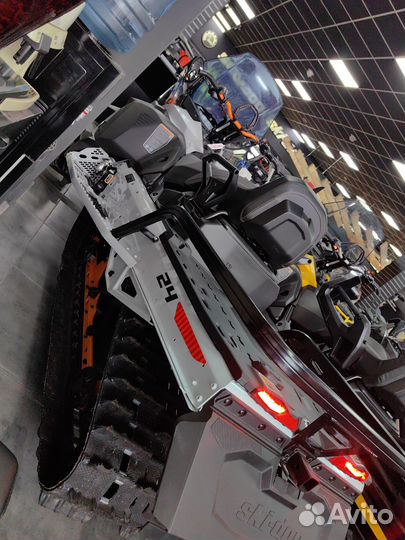 Продам снегоход BRP Ski-doo Skandic 900 SE 24