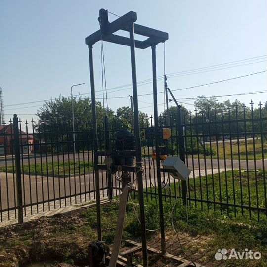 Малогабаритная буровая установка