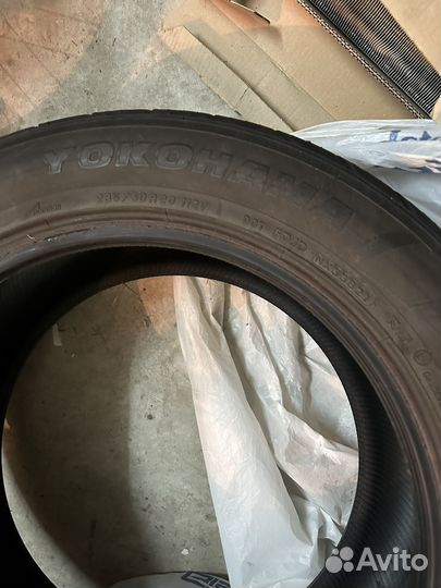 Yokohama Parada Spec-X 285/50 R20