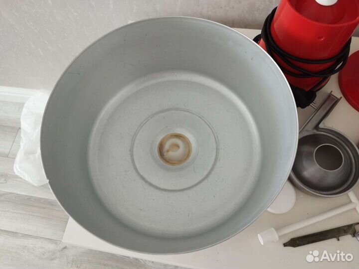 Сепаратор центробежный молочный мотор сич сцм 80