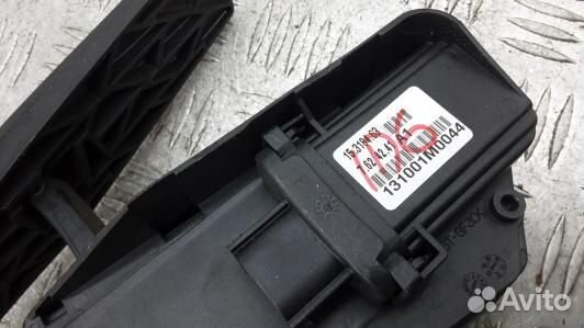 Педаль газа hyundai genesis (85F02NW01)