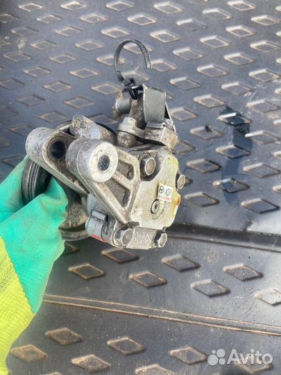 Насос Гур Hyundai Tucson 1 G4GC 2,0