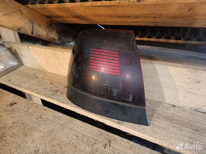 Фонарь задний левый Audi A4 B5 (1994 - 1999)