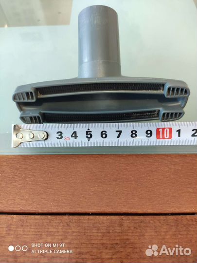 Щетки для пылесоса щелевая и для мягкой мебели